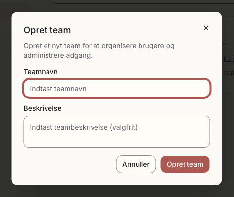 Dialogen Opret team med felterne Teamnavn og Beskrivelse